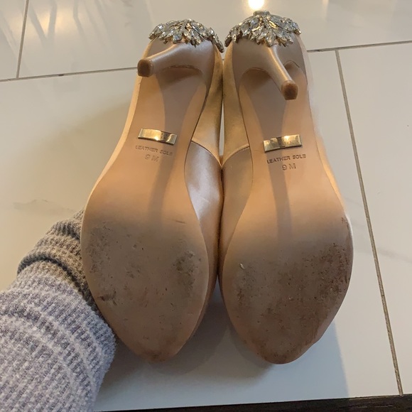 Badgley Mischka Kiara Crystal Back Open Toe Pump size 9 - Picture 4 of 6